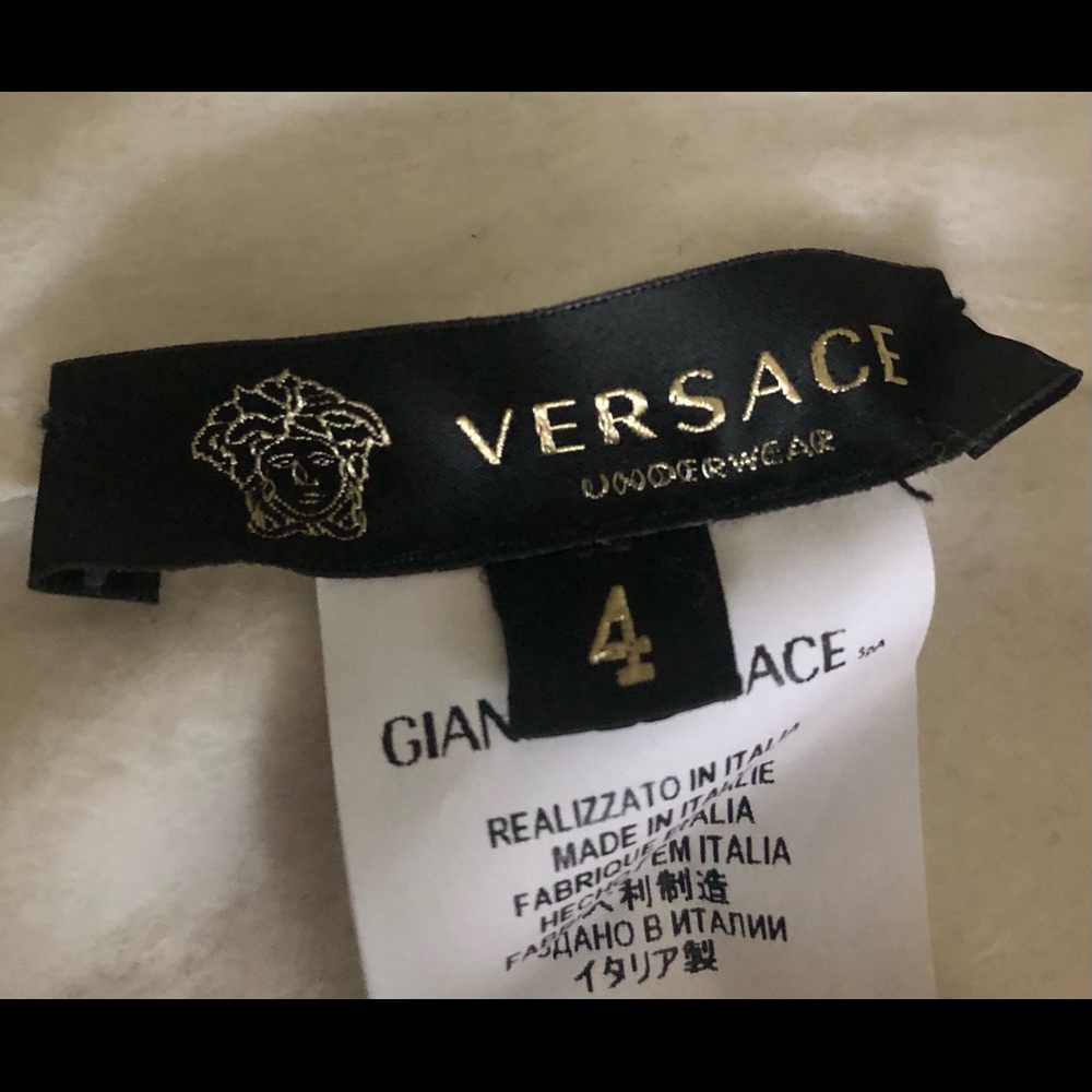 Versace Roses Insignia Design Sweat Shirt - Picture 7 of 13